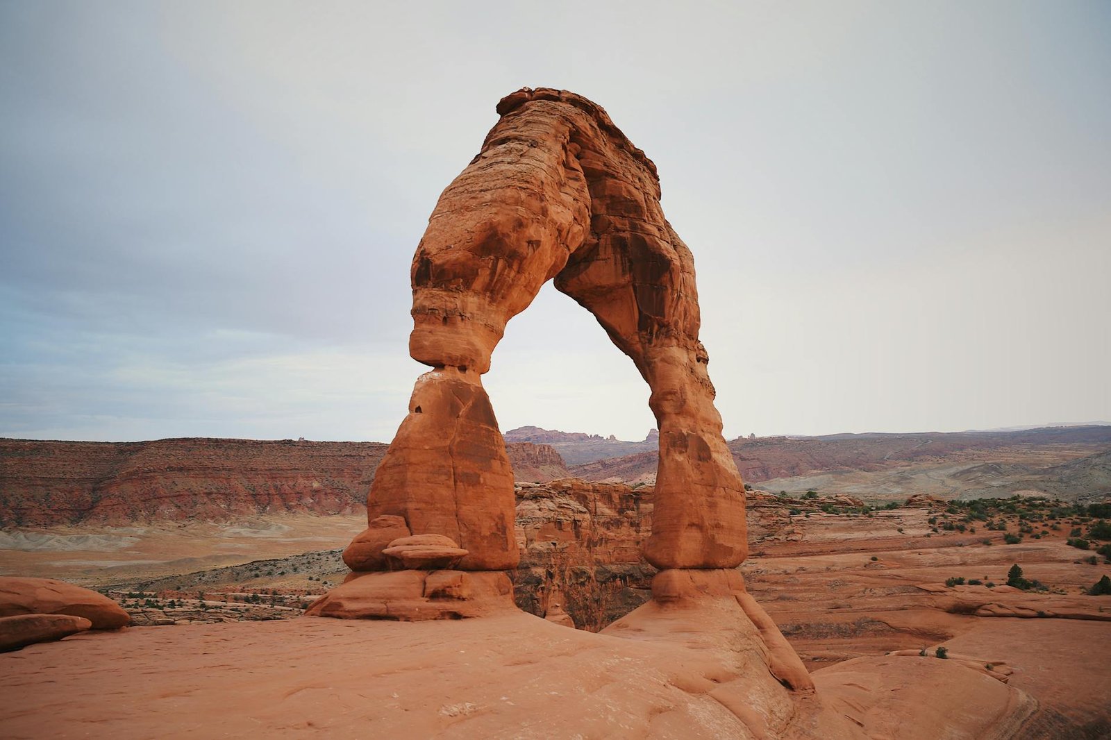 delicate arch at sunset in arches national park